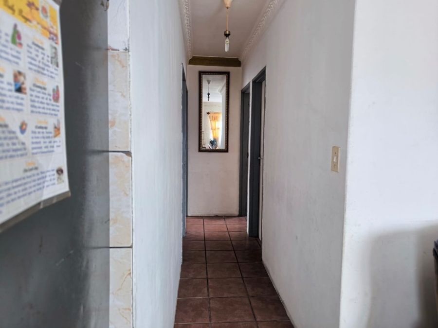 3 Bedroom Property for Sale in Lavender Hill Western Cape